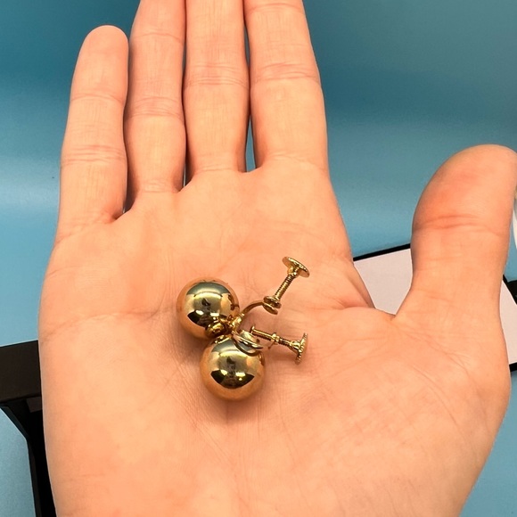 CORO| Vintage screw on Ball earrings - Picture 4 of 7